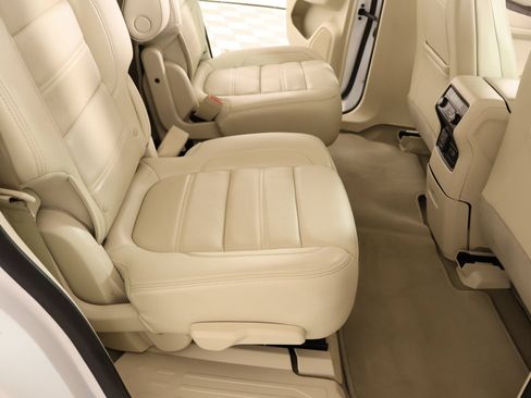 Used 2023 GMC Acadia Denali AWD/4WD image 16