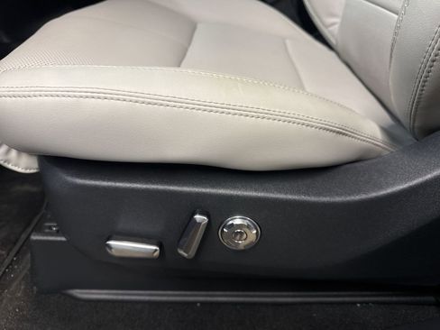 New 2026 Lincoln Navigator L Reserve image 14