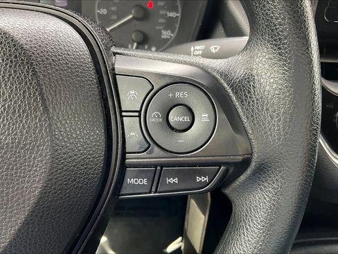 Used 2023 Toyota Corolla LE FWD image 18