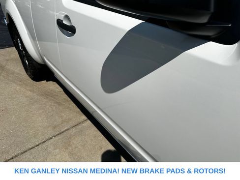 Used 2018 Nissan Frontier SV w/ Value Truck Package AWD/4WD image 11