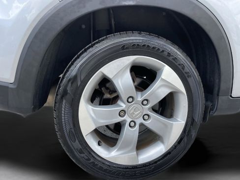Used 2018 Honda HR-V LX image 25