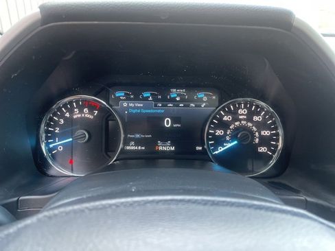 Used 2020 Ford F150 Lariat w/ Equipment Group 502A Luxury image 39