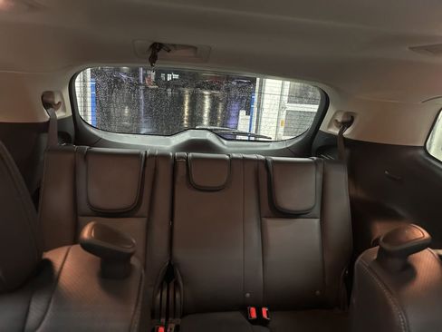 Used 2022 Subaru Ascent Limited w/ Technology Package image 11