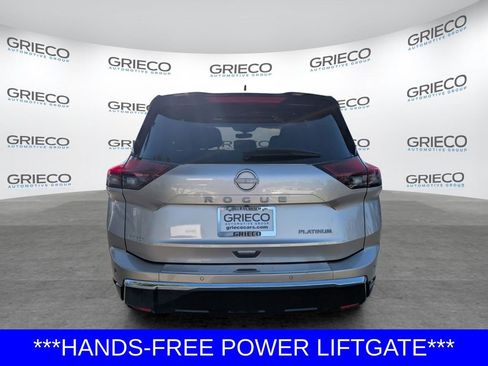 Certified 2024 Nissan Rogue Platinum w/ Platinum Premium Package FWD image 6