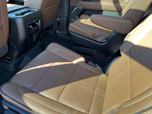 New 2027 Chevrolet Tahoe High Country AWD/4WD image 19