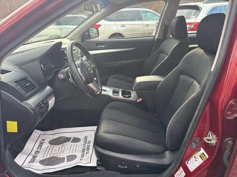 Used 2010 Subaru Legacy 2.5i Premium image 15