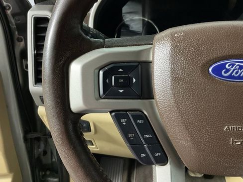 Used 2019 Ford F150 Lariat w/ Equipment Group 502A Luxury AWD/4WD image 27