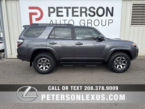Used 2023 Toyota 4Runner TRD Off-Road Premium image 2