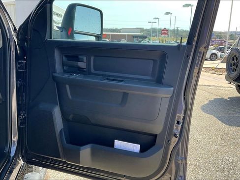 Used 2025 RAM 2500 Tradesman AWD/4WD image 31