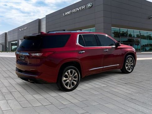 Used 2020 Chevrolet Traverse Premier FWD image 5