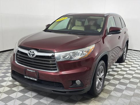 Used 2015 Toyota Highlander XLE AWD/4WD image 9