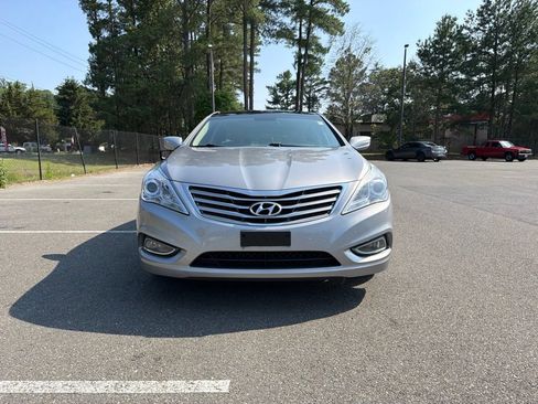Used 2013 Hyundai Azera w/ Technology Pkg FWD image 3
