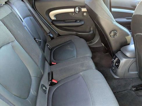 Used 2017 MINI Cooper Clubman S image 19