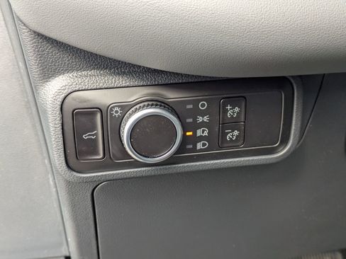 New 2026 Ford Explorer Active image 13