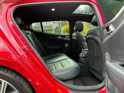 Used 2020 Kia Stinger GT2 image 11