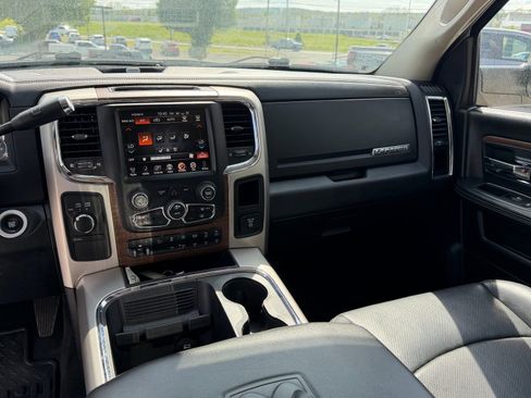Used 2017 RAM 3500 Laramie AWD/4WD image 16