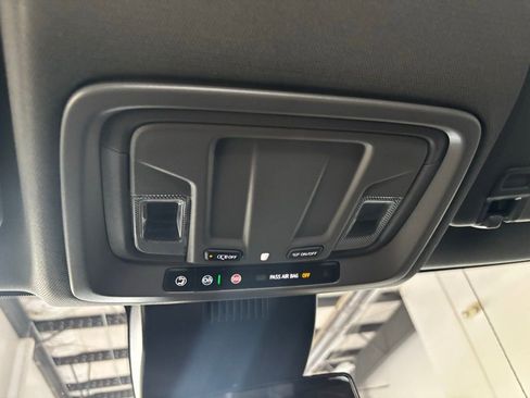 New 2025 Chevrolet Silverado 1500 LT w/ Z71 Off-Road Package image 23