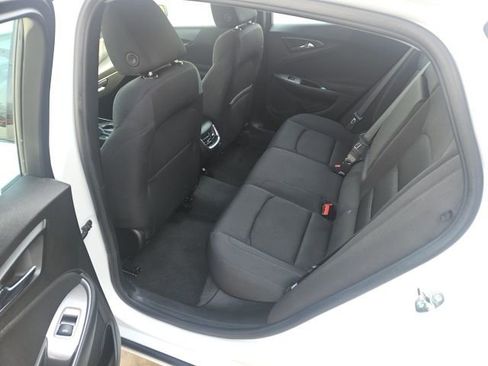 Used 2024 Chevrolet Malibu LT image 19