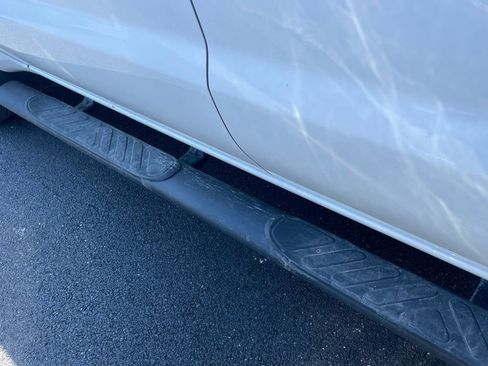 Used 2023 Nissan Frontier SV w/ Midnight Edition Package image 27