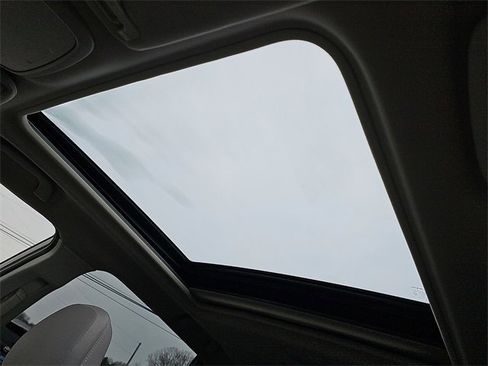 Used 2021 Subaru Forester Premium image 14