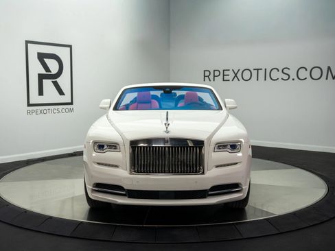 Used 2017 Rolls-Royce Dawn image 11