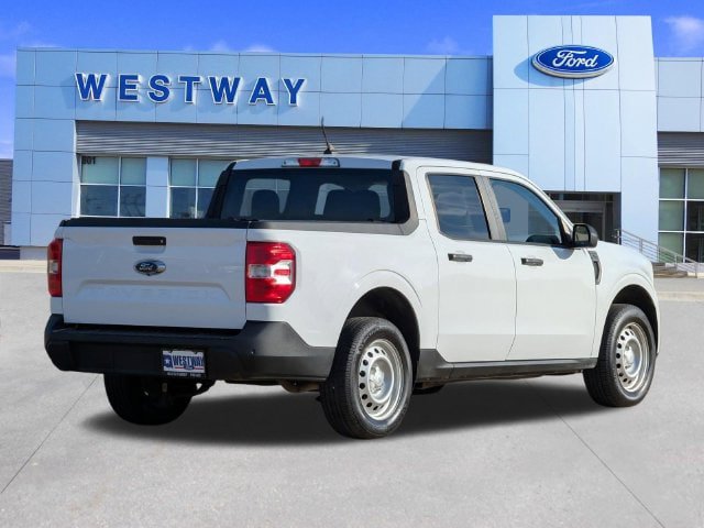 Used 2022 Ford Maverick XL FWD image 3