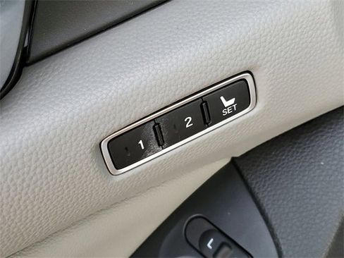 Used 2020 Honda Accord EX-L image 14