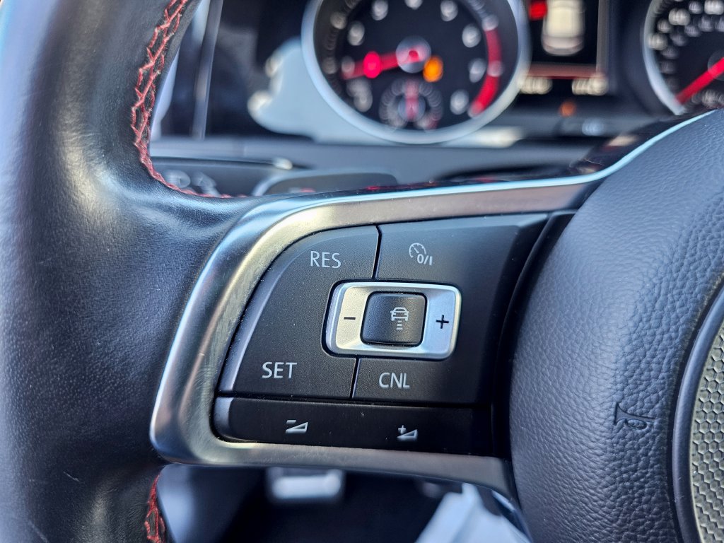 Used 2018 Volkswagen GTI 4-Door FWD image 18