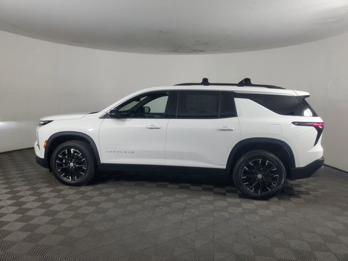 New 2026 Chevrolet Traverse LT w/ Sun and Wheel Package image 7