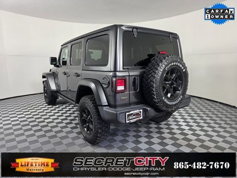 Used 2022 Jeep Wrangler Unlimited Willys image 5