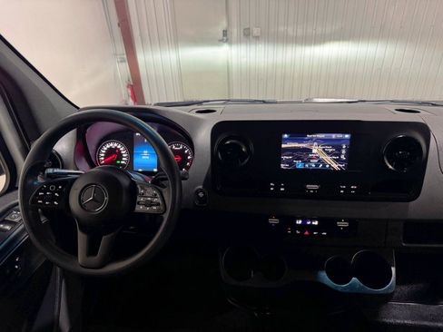 Used 2023 Mercedes-Benz Sprinter 2500 w/ Acoustic Package image 14