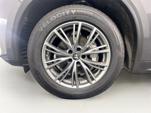 Used 2024 Alfa Romeo Stelvio Sprint image 30