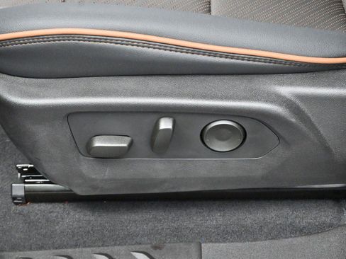 Used 2025 GMC Canyon AT4 w/ Technology Plus Package image 13