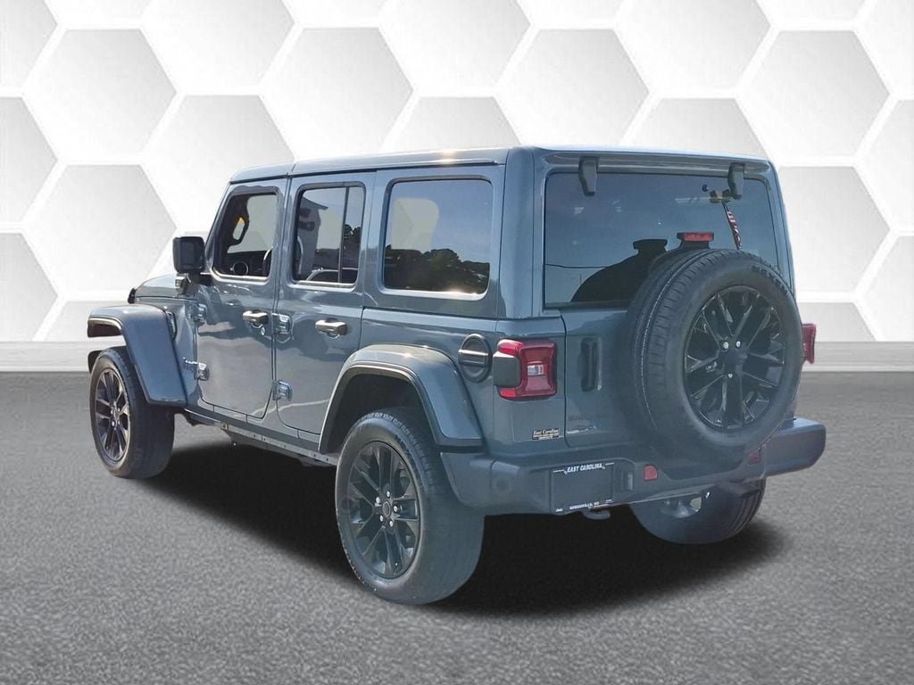 Certified 2025 Jeep Wrangler Unlimited Sahara w/ Technology Group AWD/4WD image 5