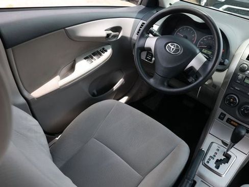 Used 2011 Toyota Corolla LE FWD image 23