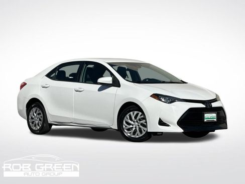 Used 2019 Toyota Corolla LE FWD image 1