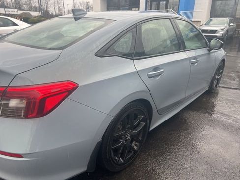 Used 2023 Honda Civic Sport image 3