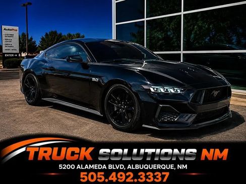 Used 2024 Ford Mustang GT RWD image 1