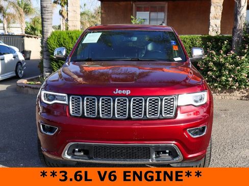 Used 2020 Jeep Grand Cherokee Overland image 3