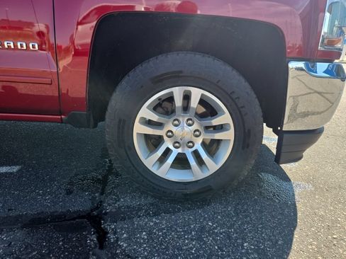Used 2018 Chevrolet Silverado 1500 LT w/ All Star Edition AWD/4WD image 17