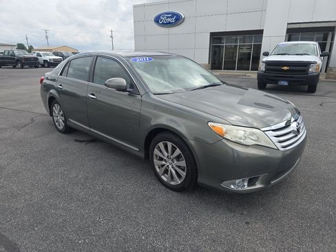 Used 2011 Toyota Avalon Limited FWD image 5