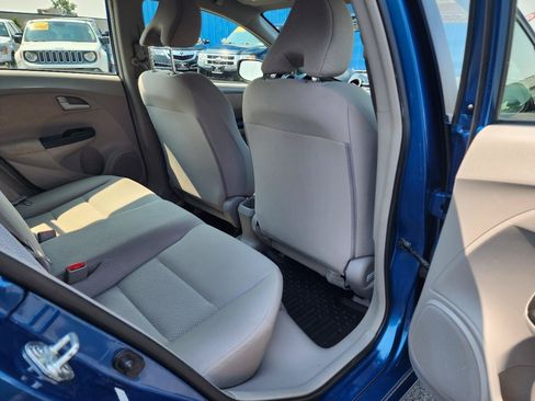 Used 2013 Honda Insight image 23