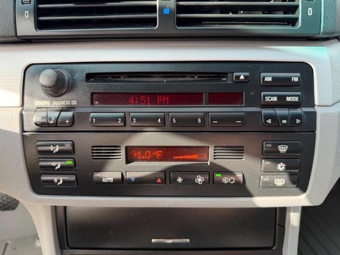 Used 2003 BMW M3 Coupe image 34