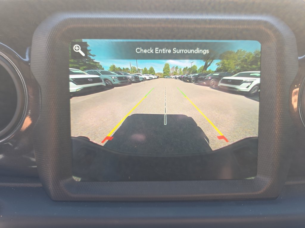 Used 2022 Jeep Gladiator Sport AWD/4WD image 31