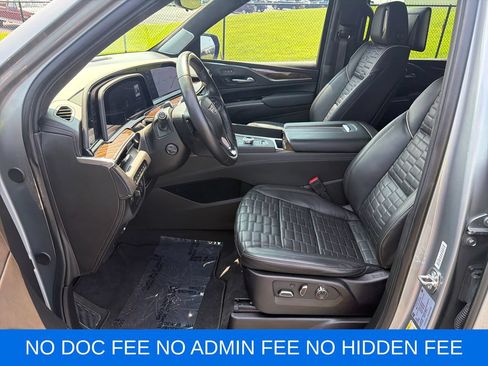 Used 2023 Cadillac Escalade Sport Platinum w/ Heavy-Duty Trailer Package AWD/4WD image 11