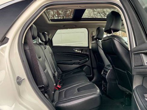 Certified 2022 Ford Edge Titanium image 12