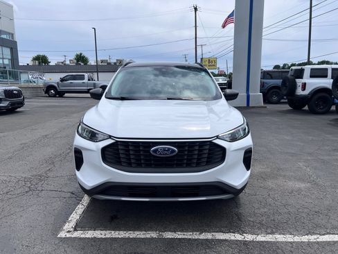 Certified 2024 Ford Escape Active w/ Tech Pack #1 AWD/4WD image 2
