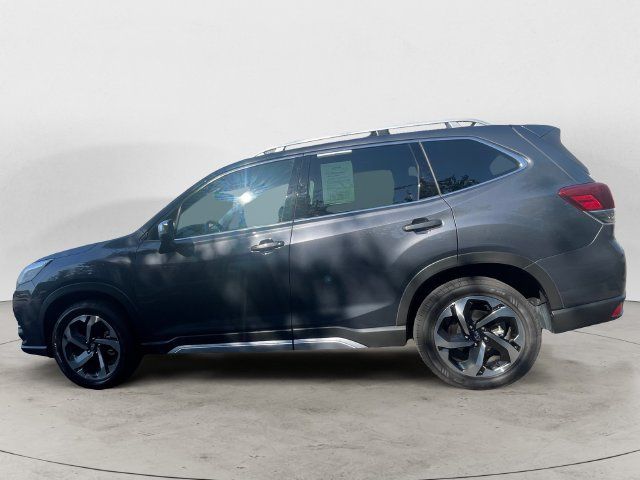Used 2023 Subaru Forester Touring AWD/4WD image 8