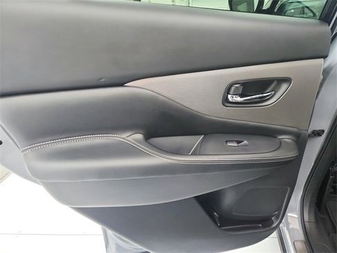 Used 2024 Nissan Murano SV w/ SV Midnight Edition Package image 32