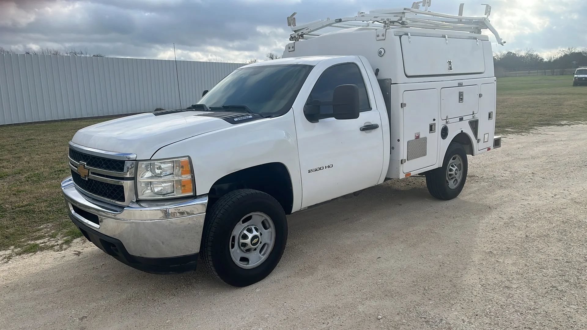 Used 2012 Chevrolet Silverado 2500 W/T RWD image 1